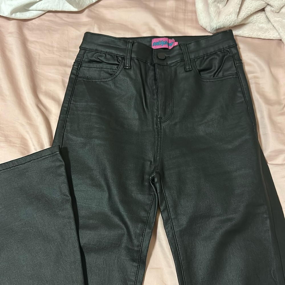 edikted luna faux leather flare jeans - size small